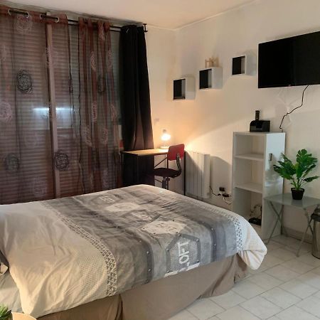 Nimes Studio Parking Dhuoda Ngoại thất bức ảnh