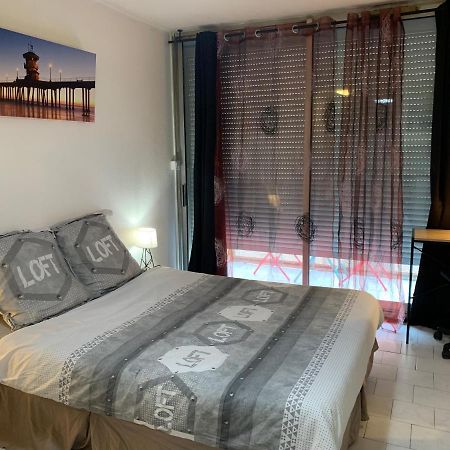 Nimes Studio Parking Dhuoda Ngoại thất bức ảnh