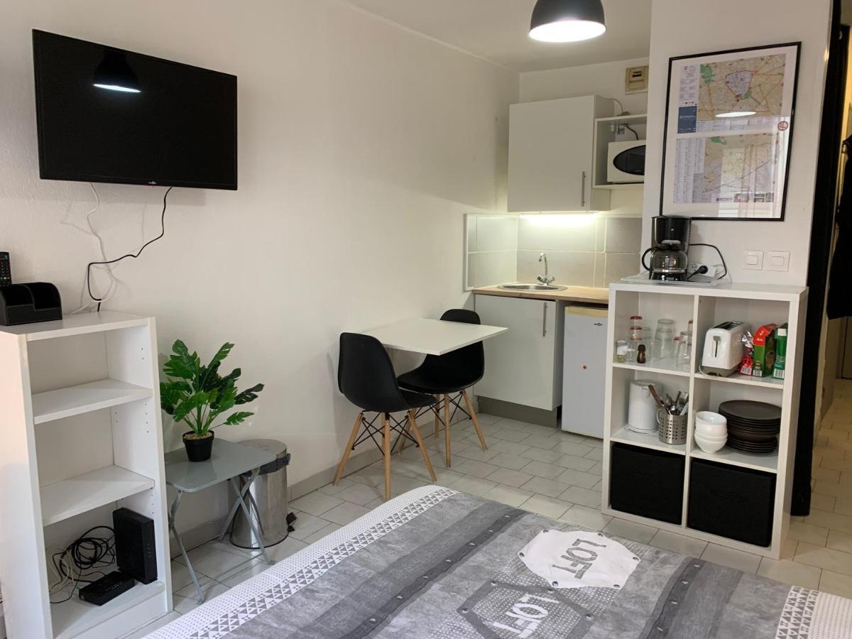 Nimes Studio Parking Dhuoda Ngoại thất bức ảnh
